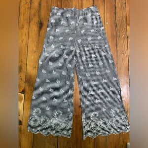 Forever 21 Black & White Boho Pants - Size S